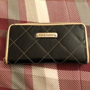 👝 Black & White Wallet 👝